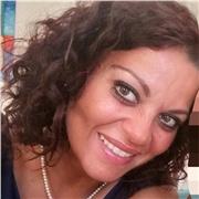 Laureata in lingue e letterature straniere con il max dei voti e la lode,impartisce lezioni private di grammatica spagnola e francese